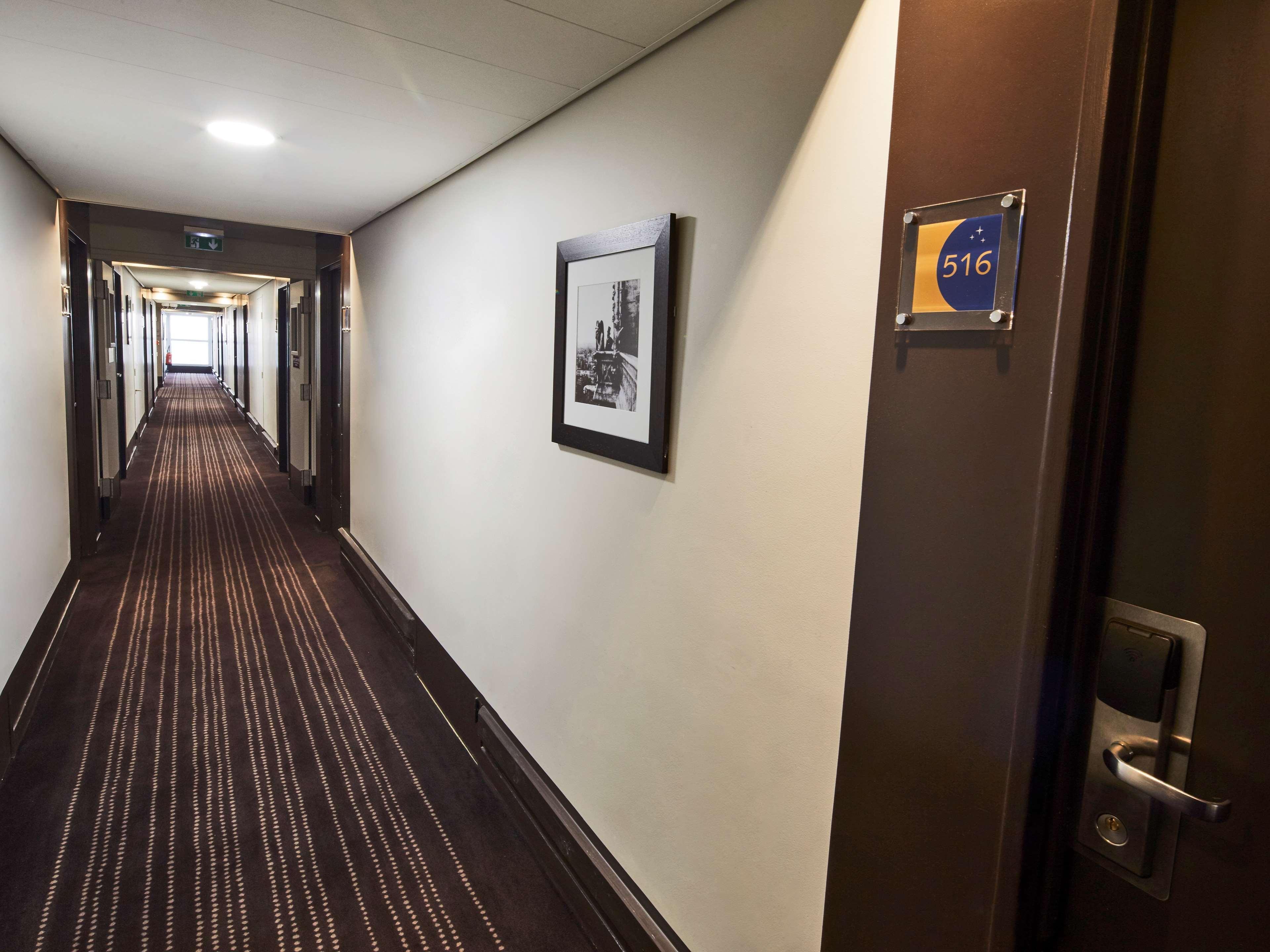 ก็องปานีล เลอ บูร์เกต์ - แอร์พอร์ต Hotel เลอบูร์เช ภายนอก รูปภาพ